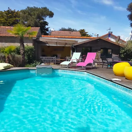 Le Gage Location De Vacance A La Semaine Holiday home