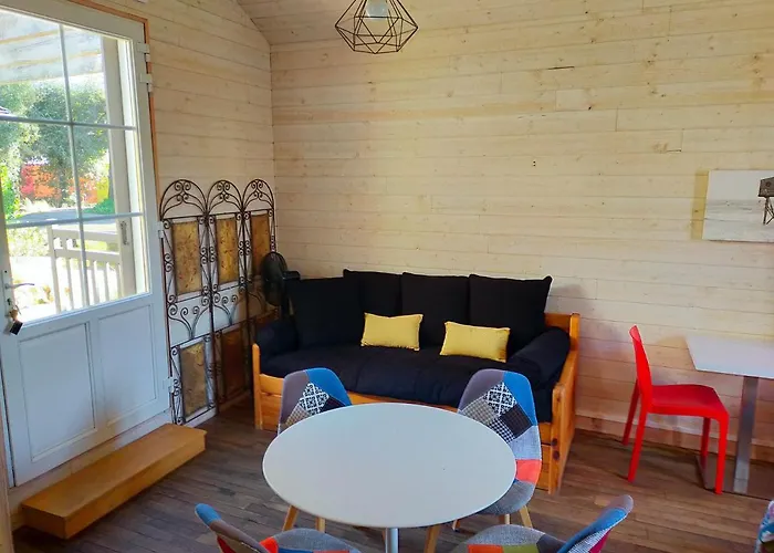 Le Gage Location De Vacance A La Semaine Hébergement de vacances *